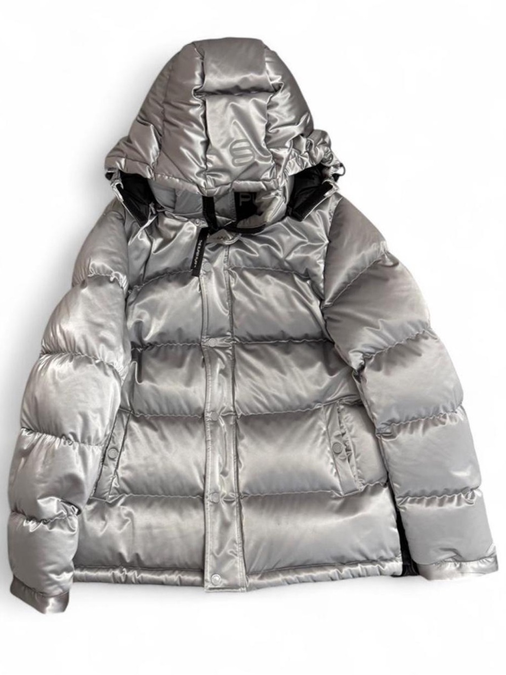 Aritzia original super puff in high gloss metallic silver